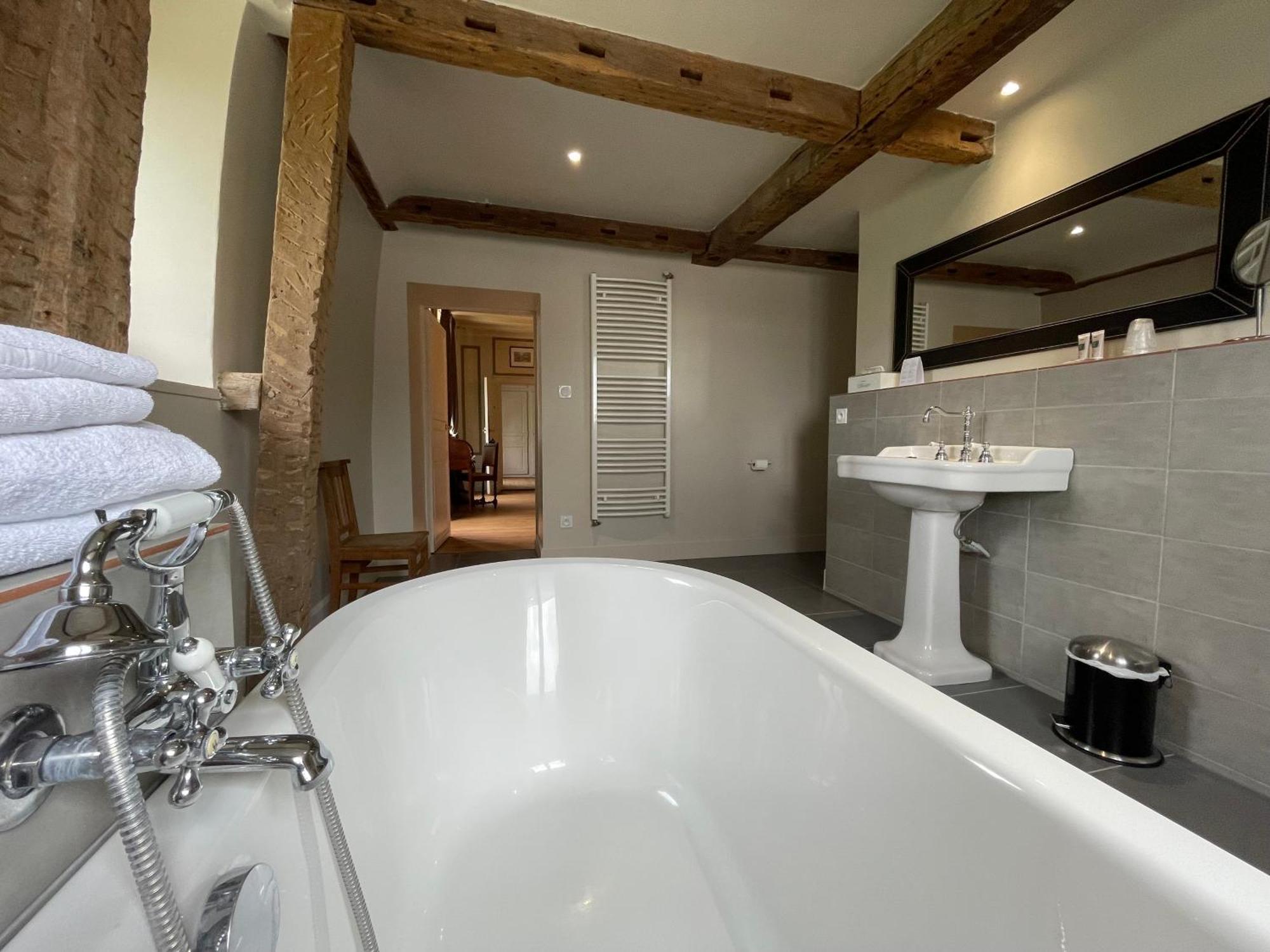 Château De La Coutancière - Hotel Brain-sur-Allonnes Esterno foto