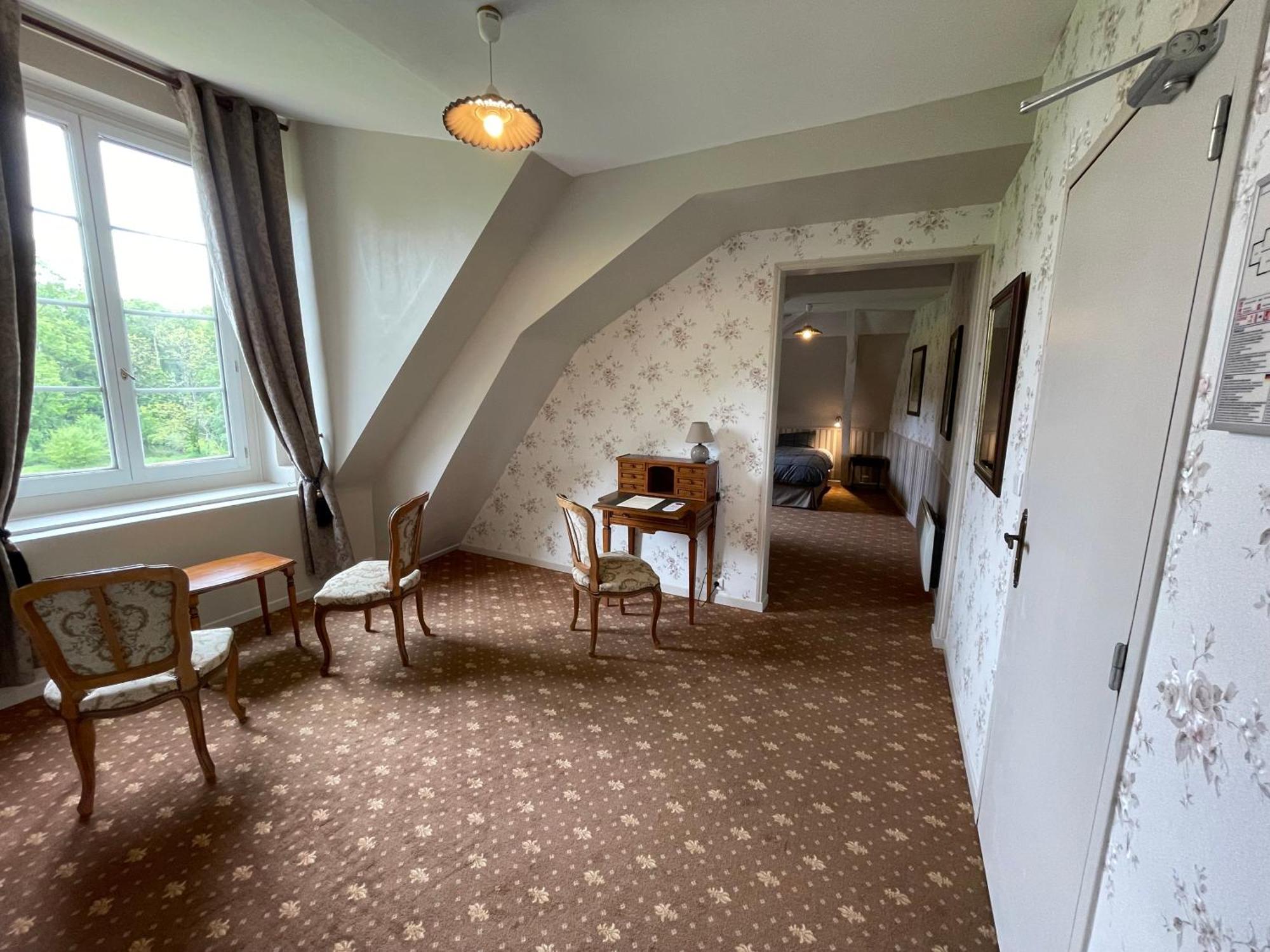 Château De La Coutancière - Hotel Brain-sur-Allonnes Esterno foto