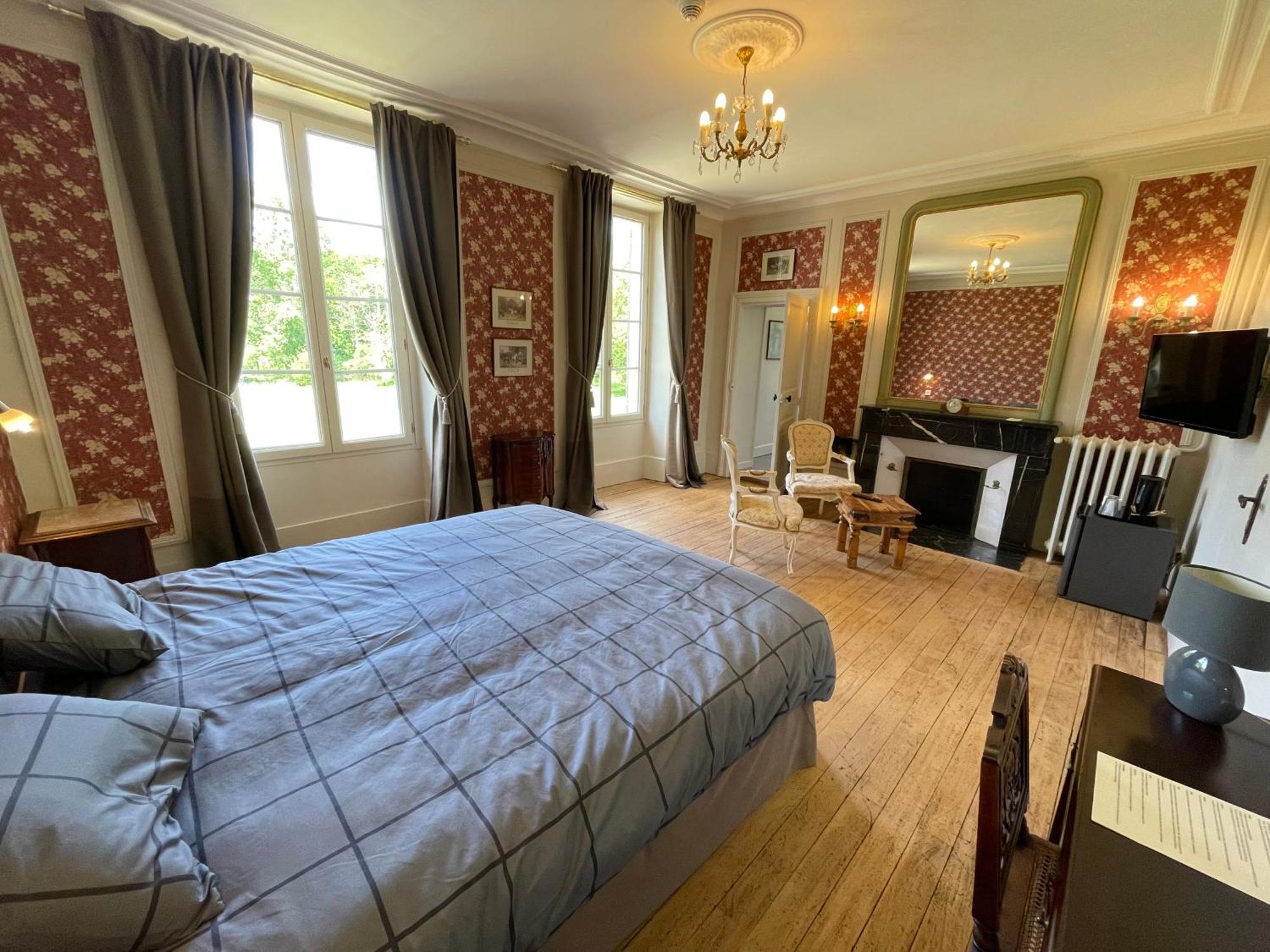 Château De La Coutancière - Hotel Brain-sur-Allonnes Esterno foto